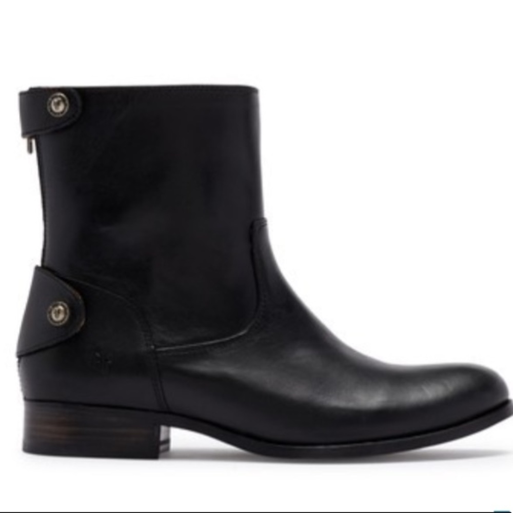 Frye Melissa Button Zip Short - Black